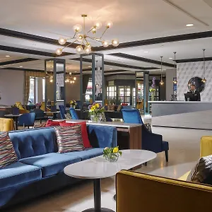 4* מלון Camden Court